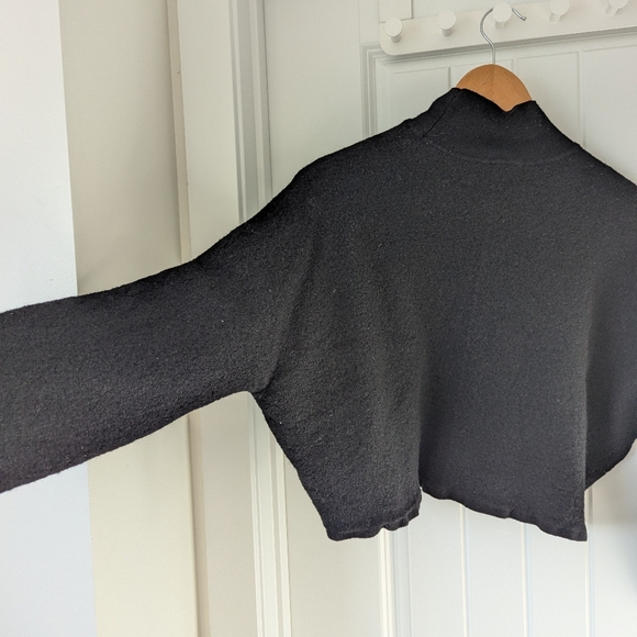 COS Black Cropped Mockneck Dolman Sleeve Wool Sweater Size Small - Picture 7 of 8